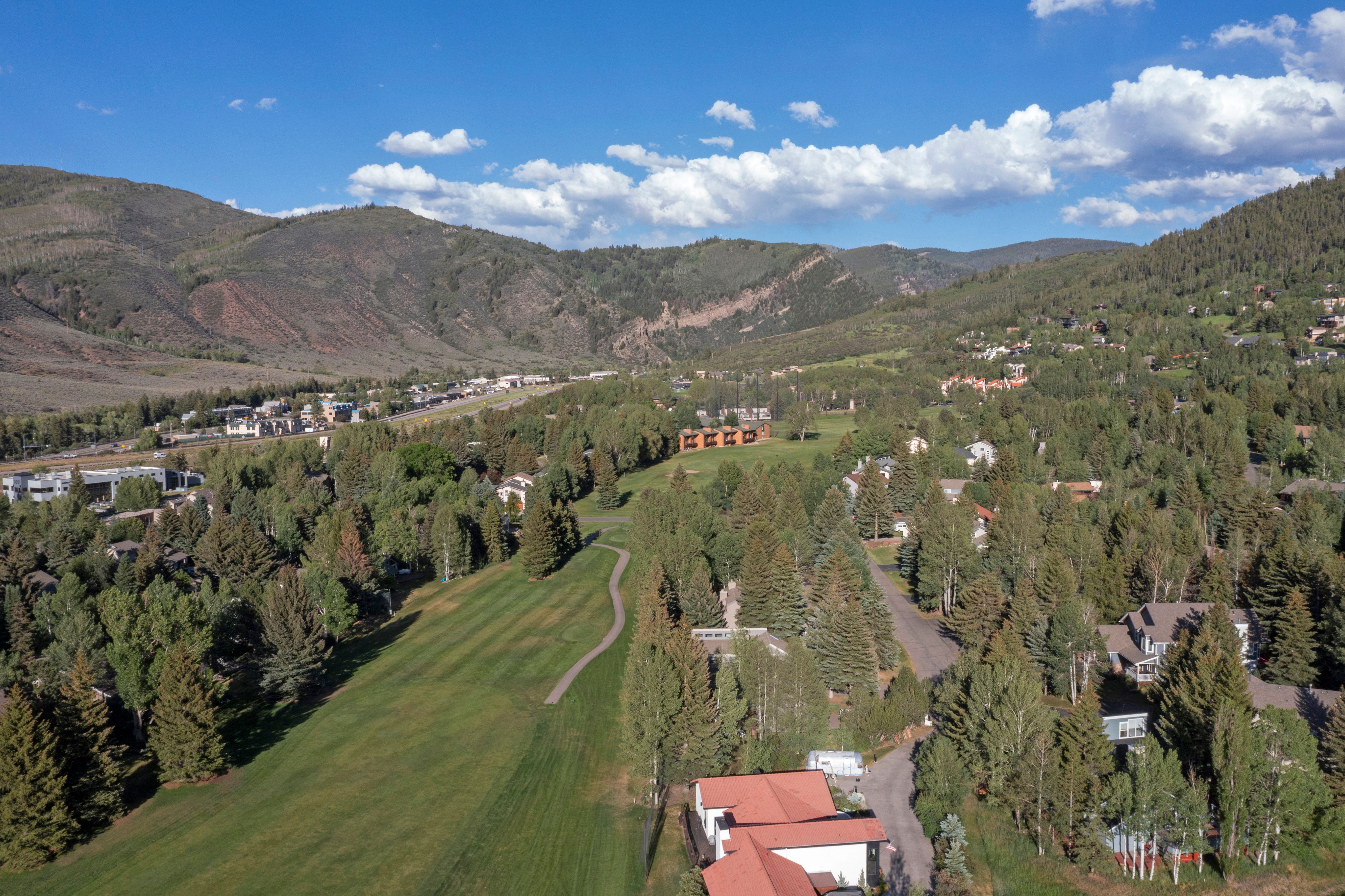  Sunny South-facing Home on the 2nd hole of EagleVail Golf Course - 物件實景