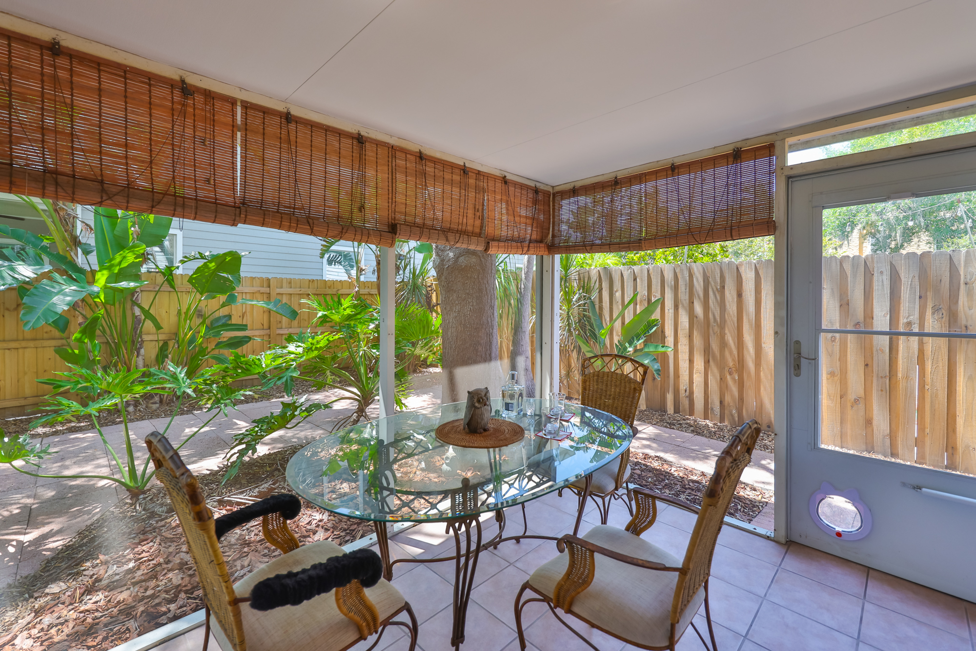 Tampa, Florida, 33629, United States, 2 Bedrooms Bedrooms, ,3 BathroomsBathrooms,Residential,For Sale,1981807