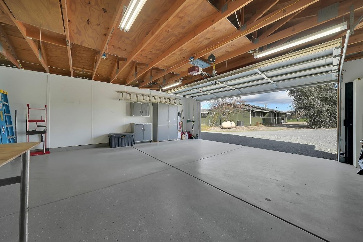 Valley Springs, California, 95252, United States, 5 Bedrooms Bedrooms, ,4 BathroomsBathrooms,Residential,For Sale,1724750
