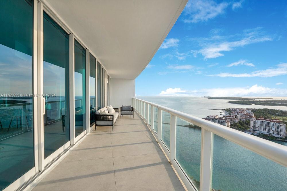 Miami Beach, Florida, 33139, United States, 2 Bedrooms Bedrooms, ,3 BathroomsBathrooms,Residential,For Sale,1877481