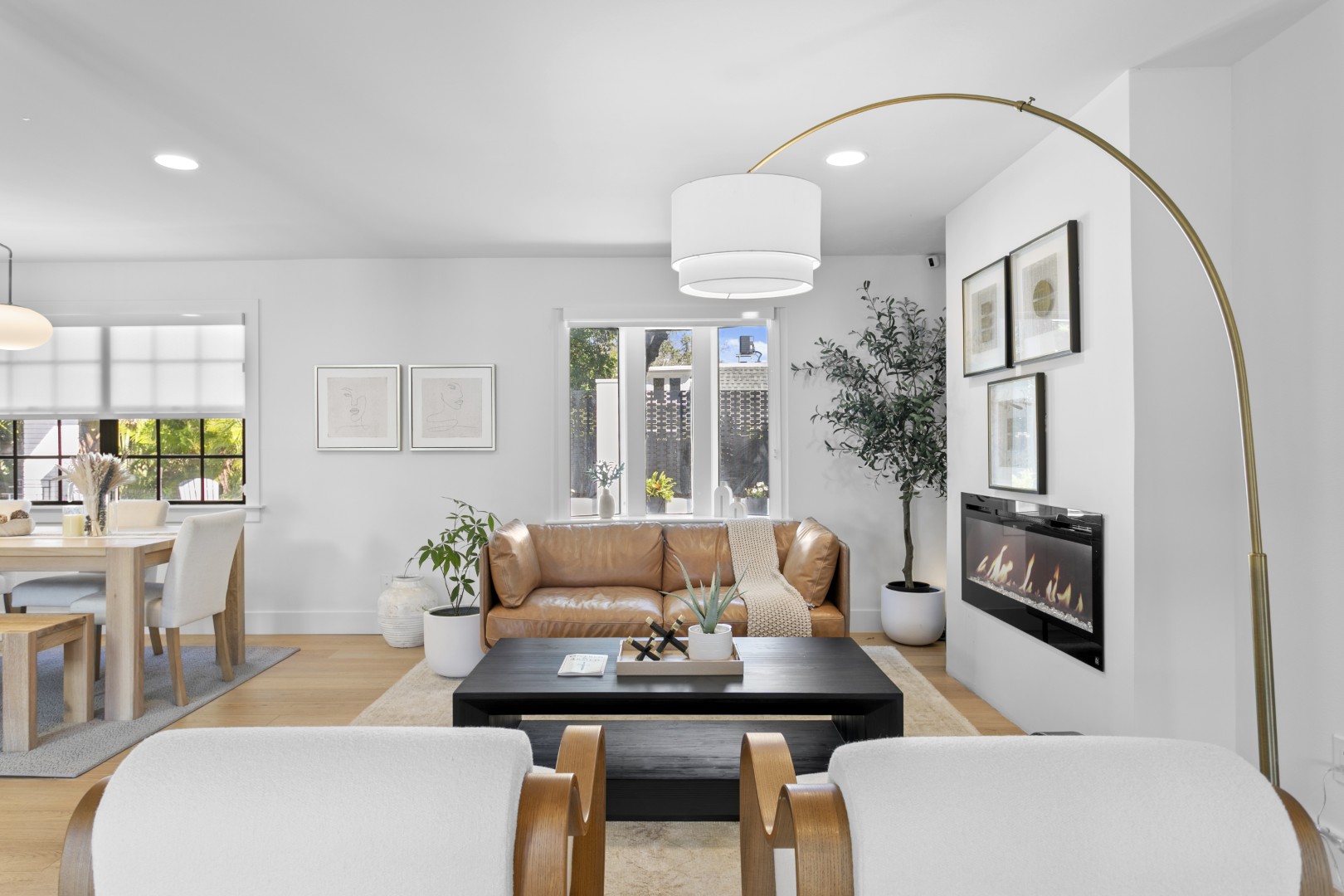 Tampa, Florida, 33629, United States, 4 Bedrooms Bedrooms, ,5 BathroomsBathrooms,Residential,For Sale,2010401