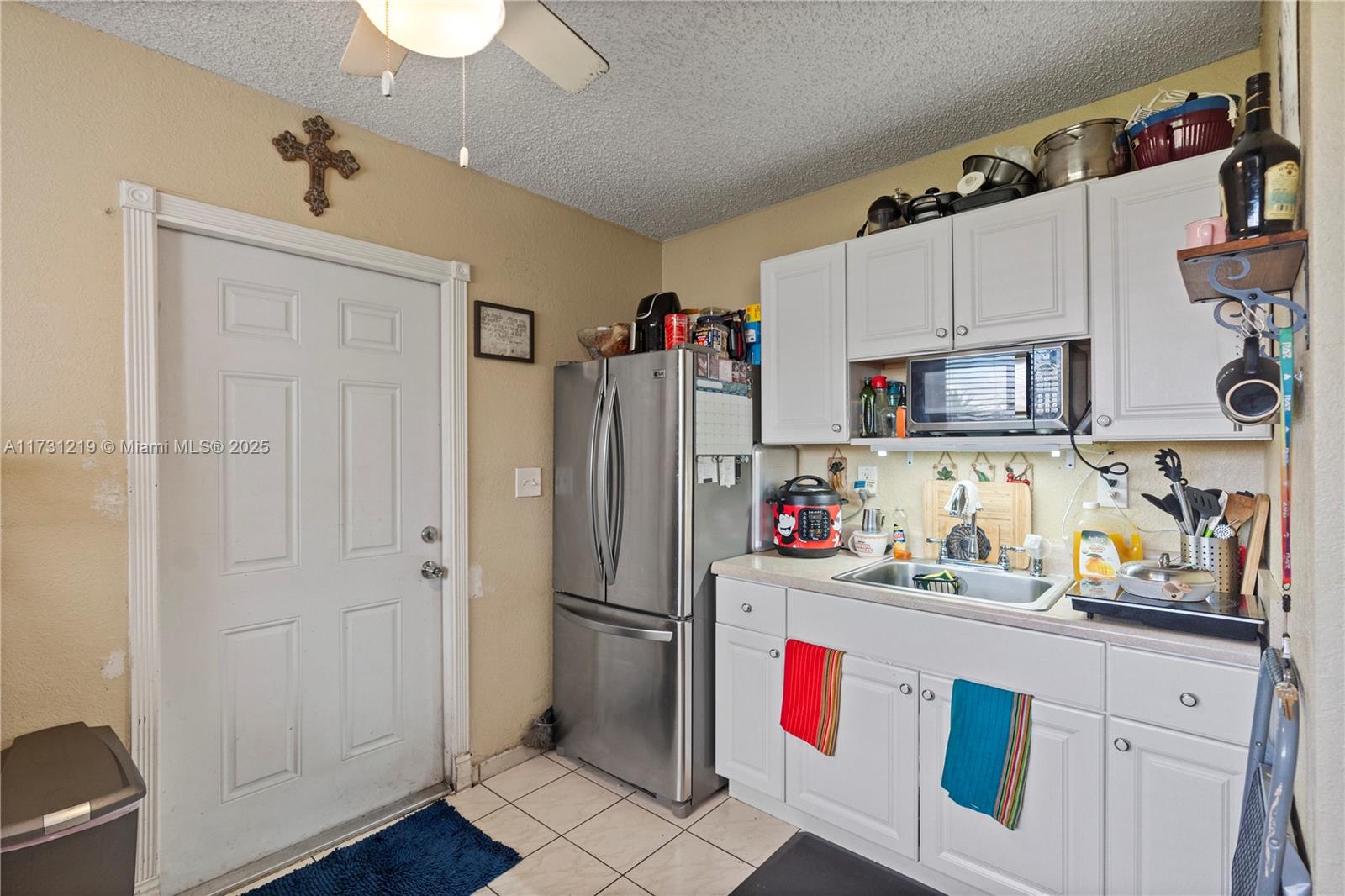 Hialeah, Florida, 33012, United States, 4 Bedrooms Bedrooms, ,4 BathroomsBathrooms,Residential,For Sale,1840227