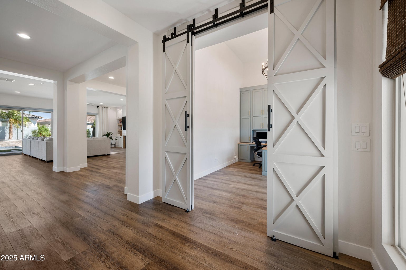 Mesa, Arizona, 85212, United States, 5 Bedrooms Bedrooms, ,5 BathroomsBathrooms,Residential,For Sale,1981050