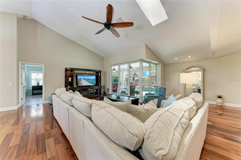 Punta Gorda, Florida, 33950, United States, 4 Bedrooms Bedrooms, ,2 BathroomsBathrooms,Residential,For Sale,1804003