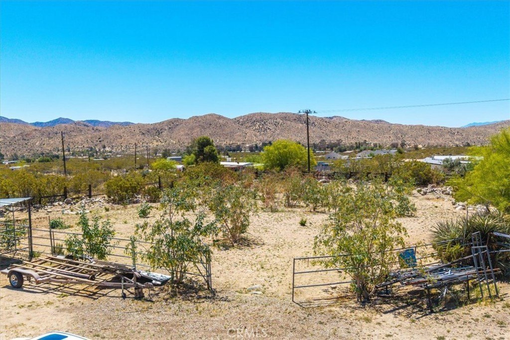 Morongo Valley, California, 92256, United States, 2 Bedrooms Bedrooms, ,2 BathroomsBathrooms,Residential,For Sale,1819780