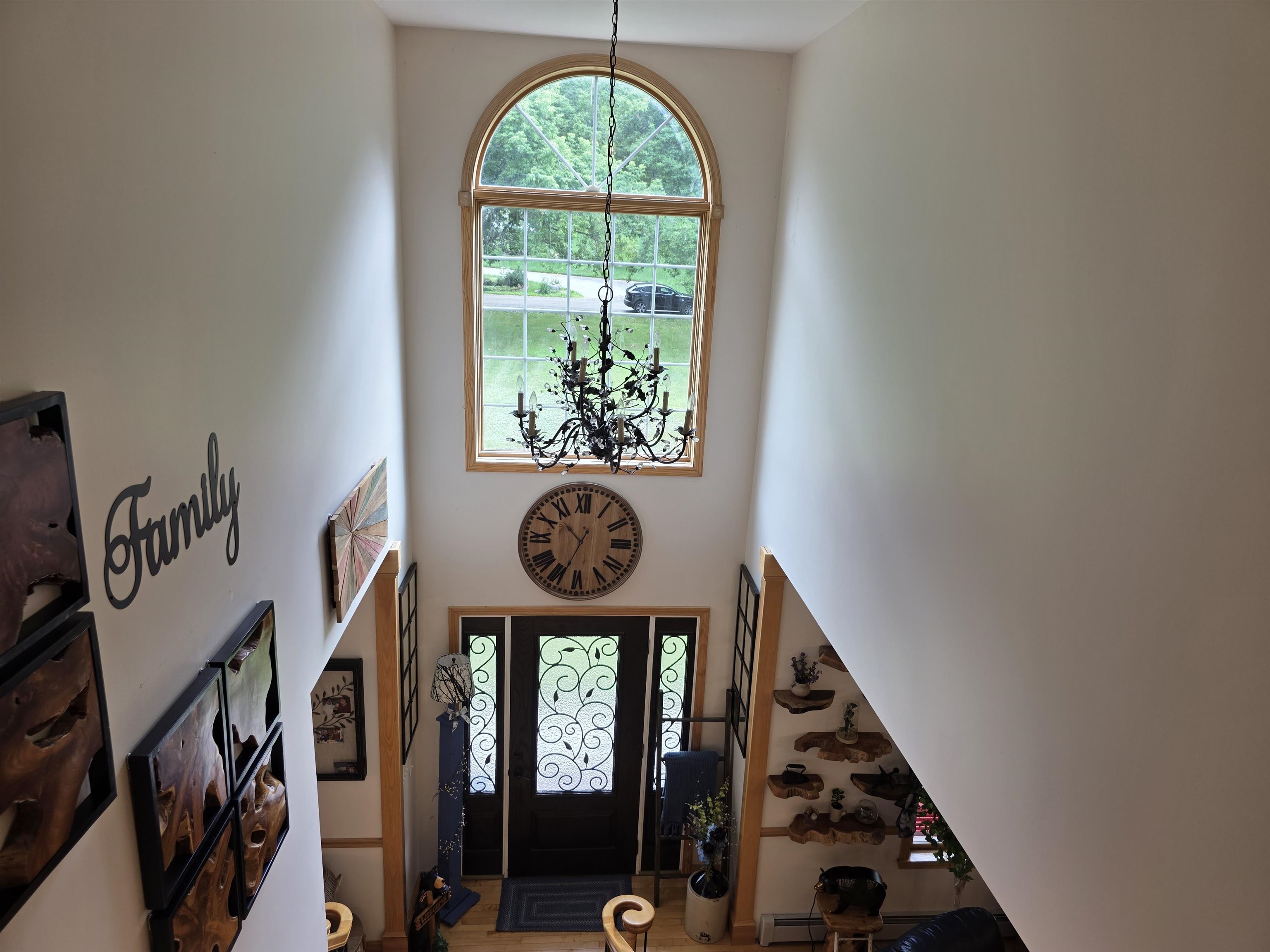 Colchester, Vermont, 05446, United States, 4 Bedrooms Bedrooms, ,3 BathroomsBathrooms,Residential,For Sale,1895144