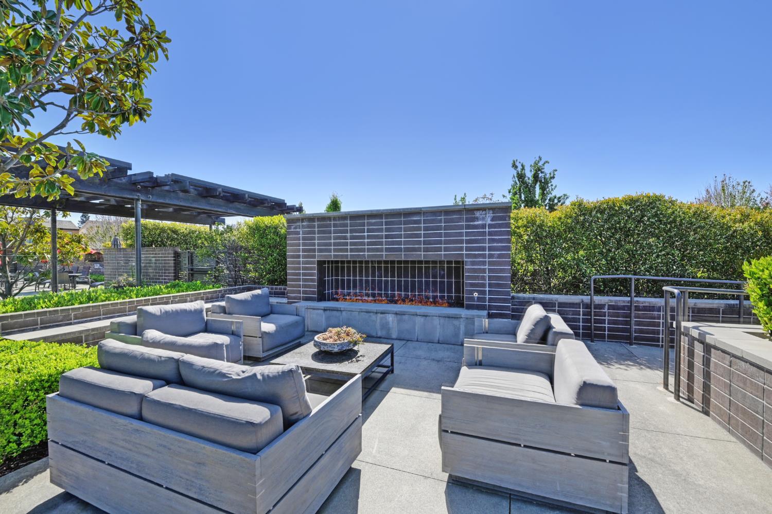 Sacramento, California, 95816, United States, 3 Bedrooms Bedrooms, ,3 BathroomsBathrooms,Residential,For Sale,1916793