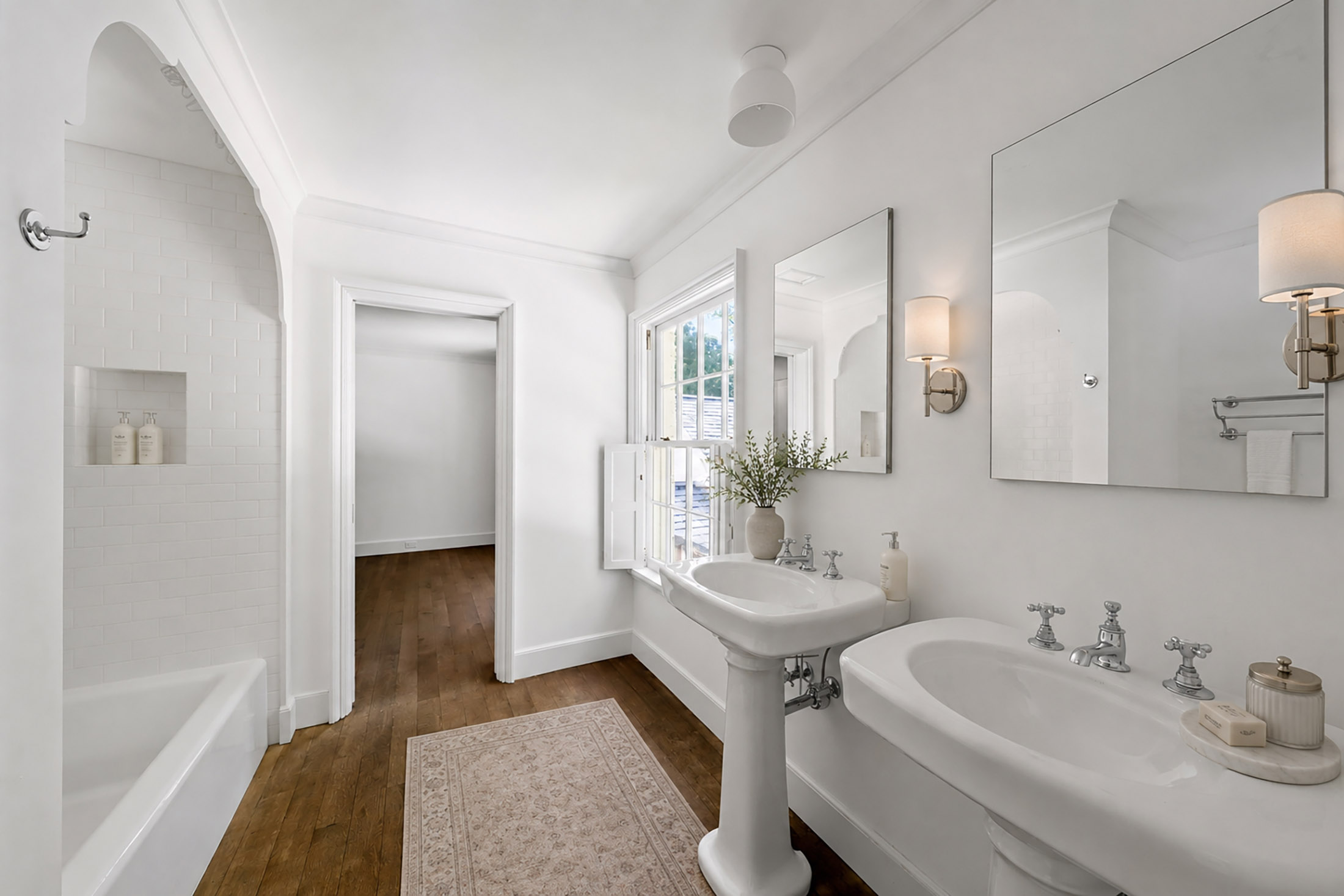  Timeless Architecture and Modern Livability Converge in Tuxedo Park Home - 物件實景
