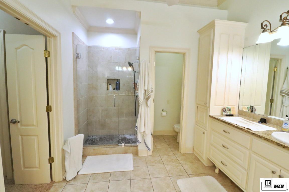 Monroe, Louisiana, 71203, United States, 5 Bedrooms Bedrooms, ,4 BathroomsBathrooms,Residential,For Sale,1906256