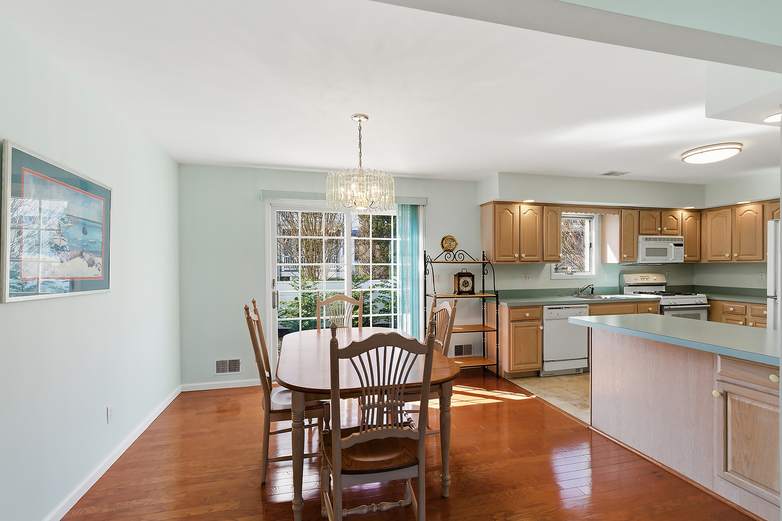  Spacious Shore Colonial in Bay Head Pointe - 物件實景