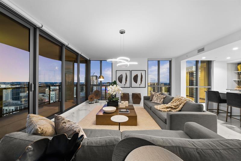 Fort Lauderdale, Florida, 33301, United States, 4 Bedrooms Bedrooms, ,5 BathroomsBathrooms,Residential,For Sale,1987961