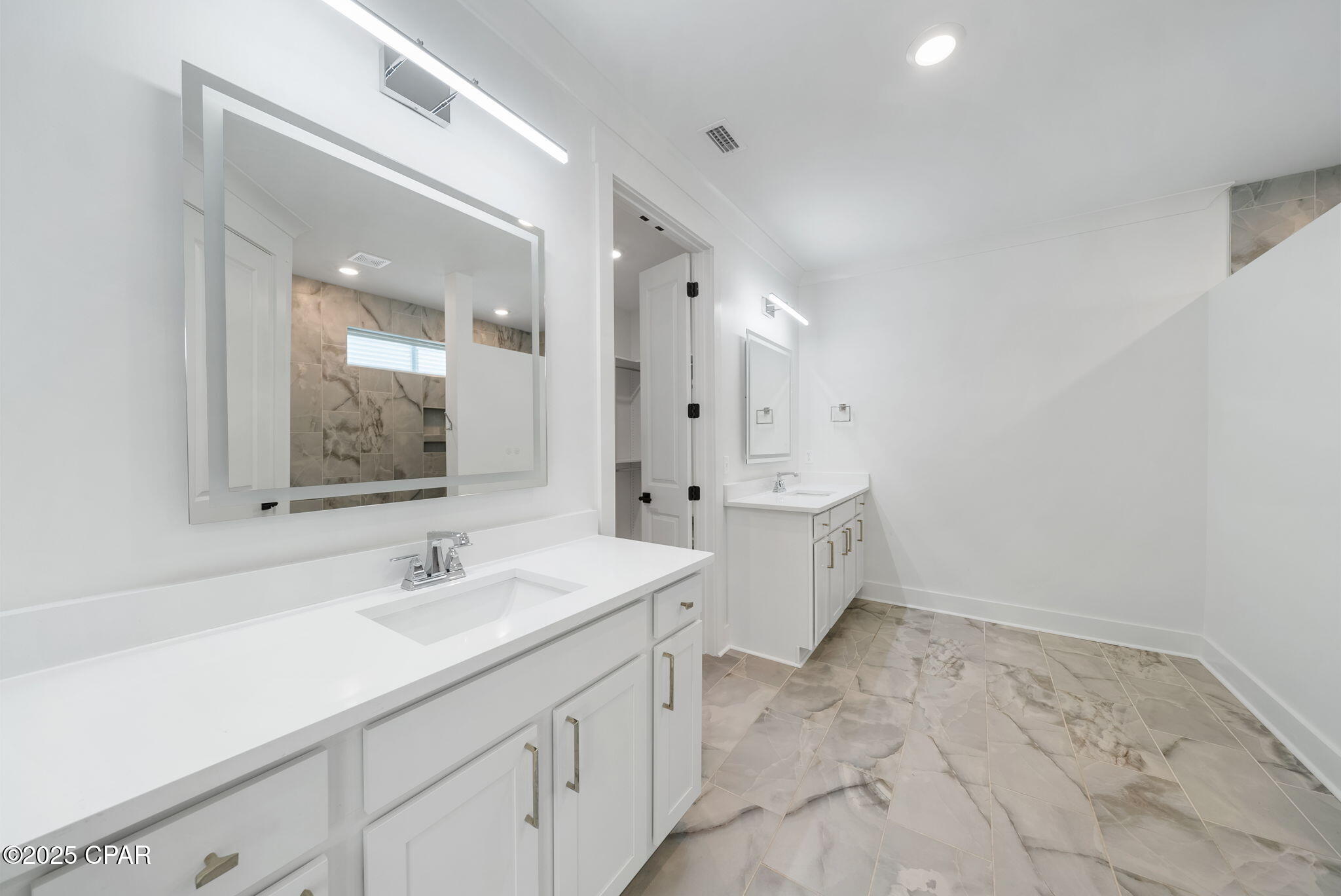 Panama City, Florida, 32405, United States, 4 Bedrooms Bedrooms, ,3 BathroomsBathrooms,Residential,For Sale,1991191