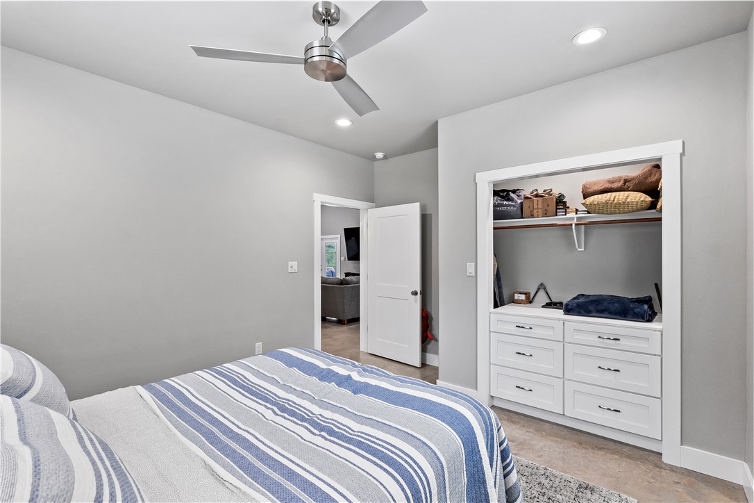Franklin, Texas, 77856, United States, 2 Bedrooms Bedrooms, ,1 BathroomBathrooms,Residential,For Sale,1846956