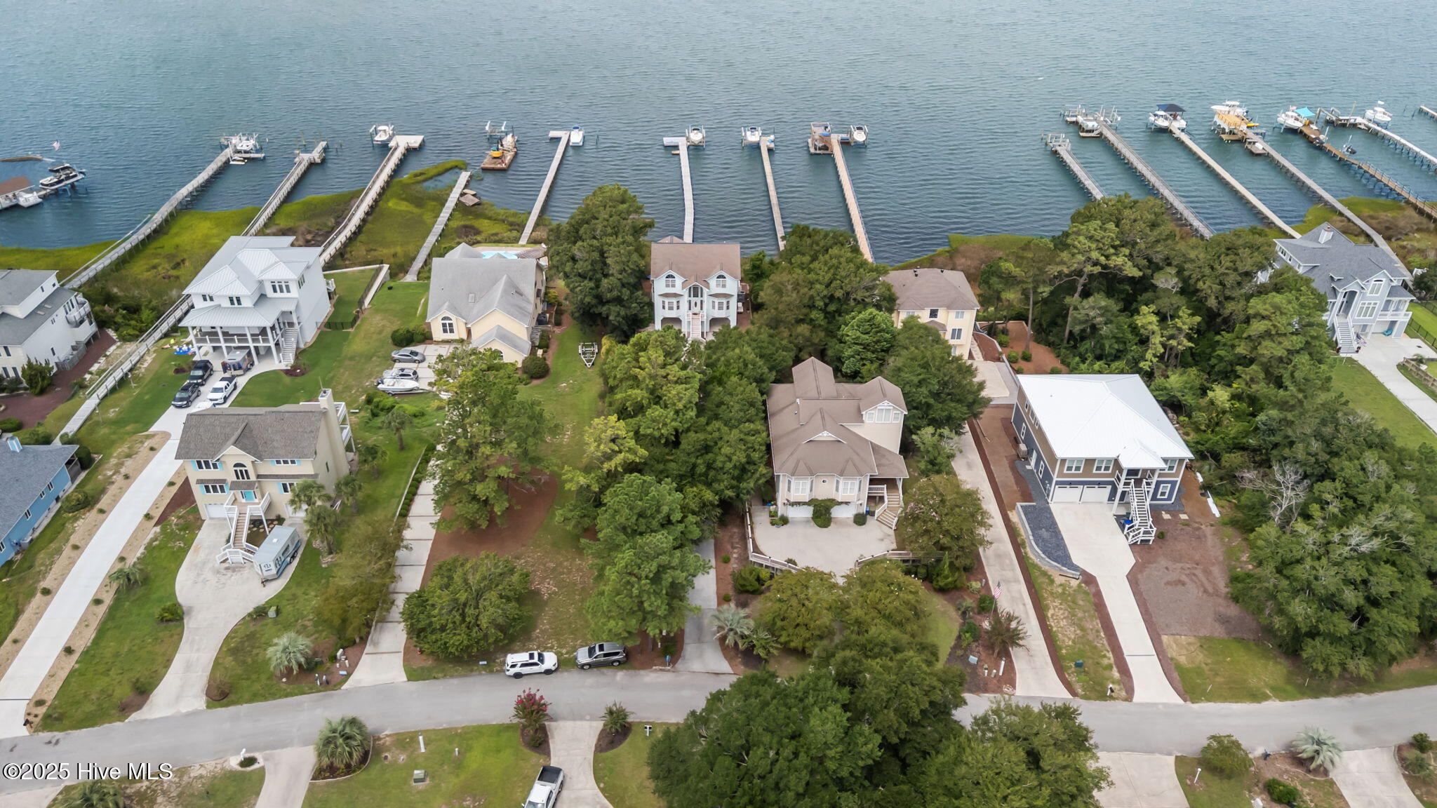 Emerald Isle, North Carolina, 28594, United States, 4 Bedrooms Bedrooms, ,6 BathroomsBathrooms,Residential,For Sale,1927428