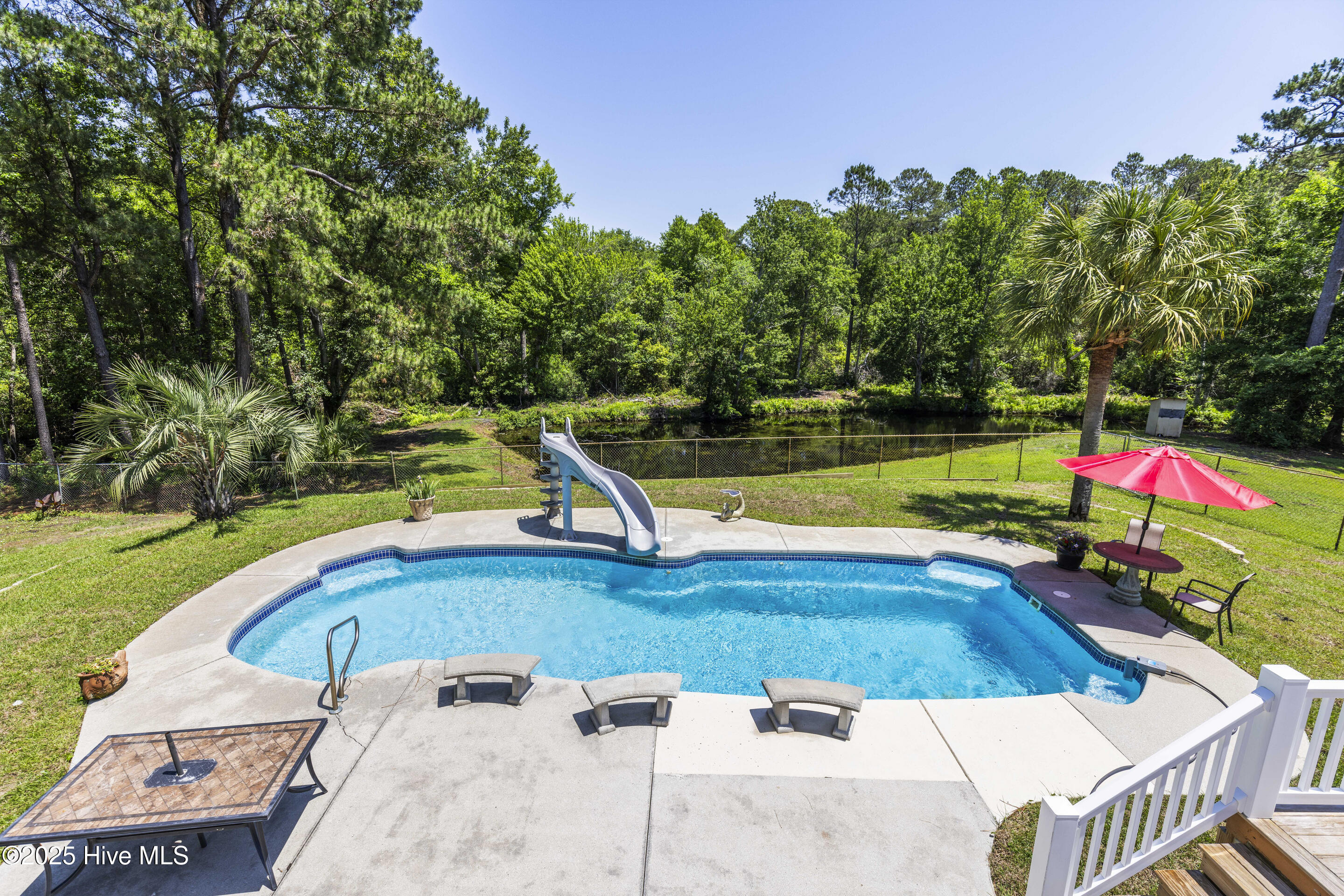 Southport, North Carolina, 28461, United States, 3 Bedrooms Bedrooms, ,4 BathroomsBathrooms,Residential,For Sale,1895633