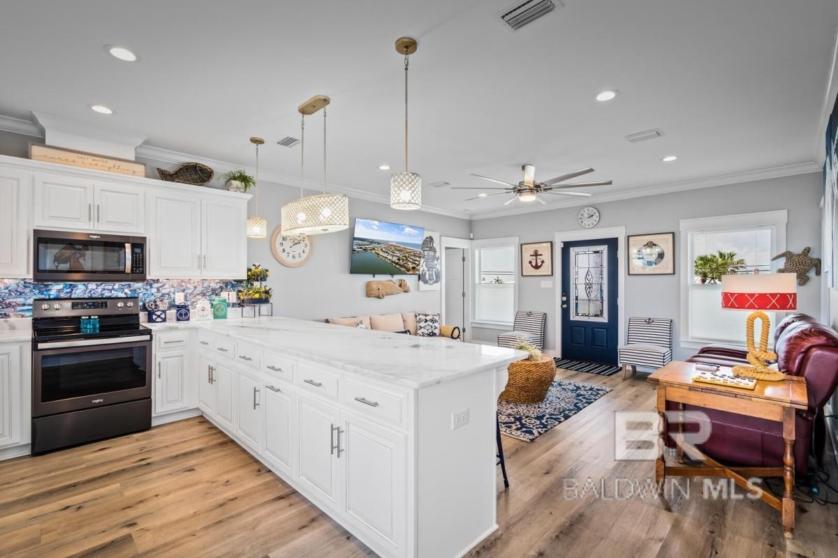 Dauphin Island, Alabama, 36528-4221, United States, 2 Bedrooms Bedrooms, ,2 BathroomsBathrooms,Residential,For Sale,1861943