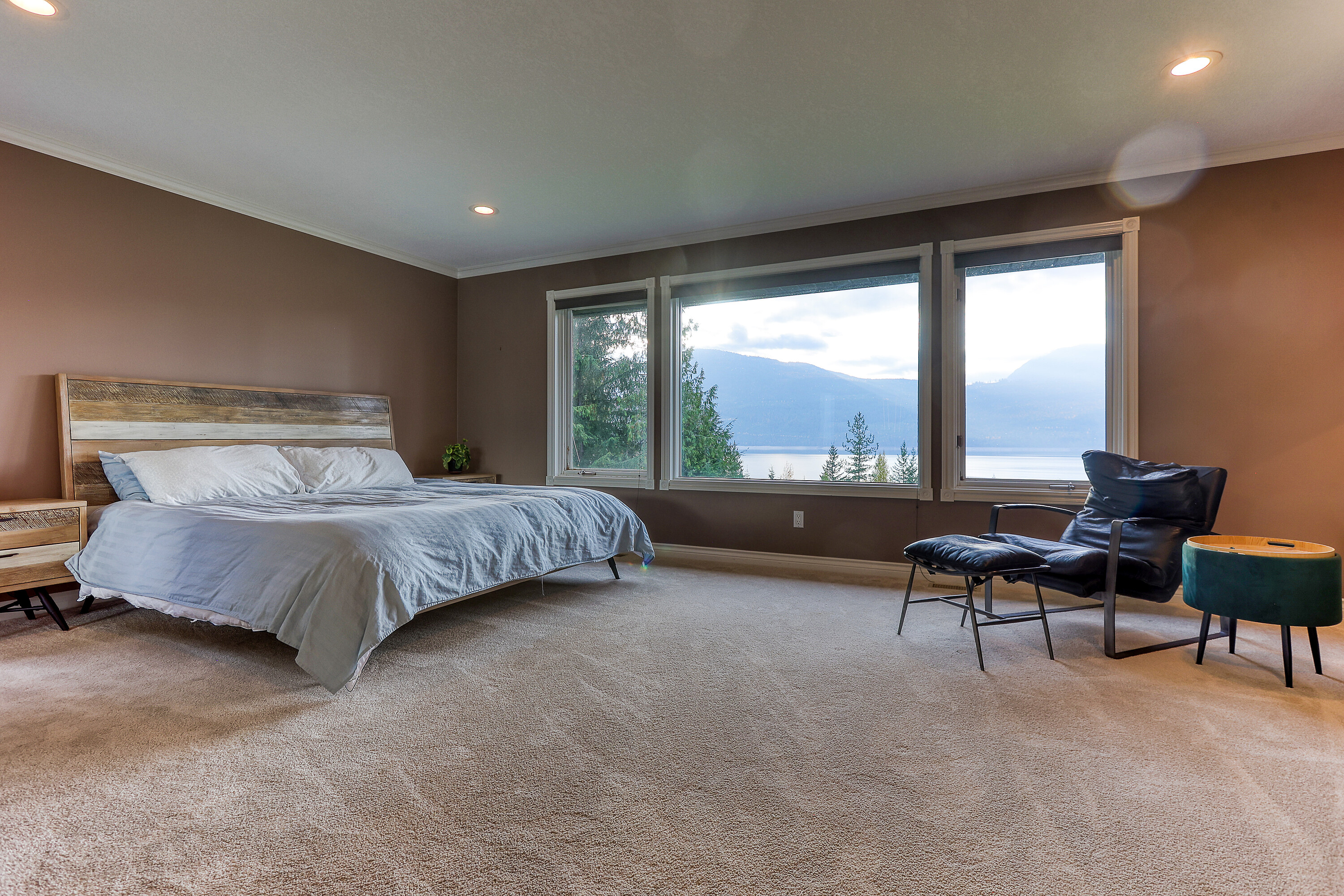  Nakusp Waterfront Estate - 物件實景