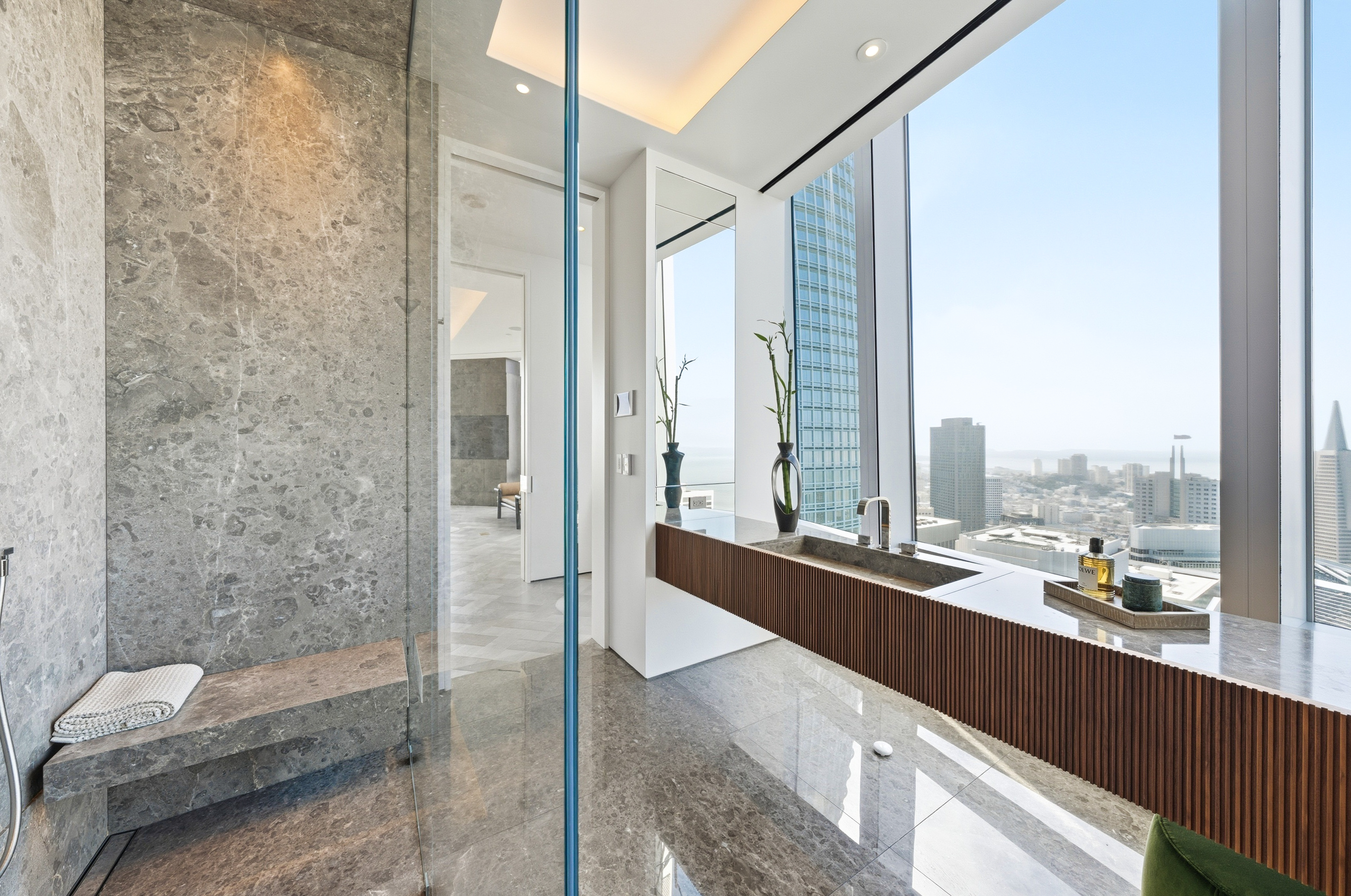 The Grand Penthouse at 181 Fremont - 物件實景