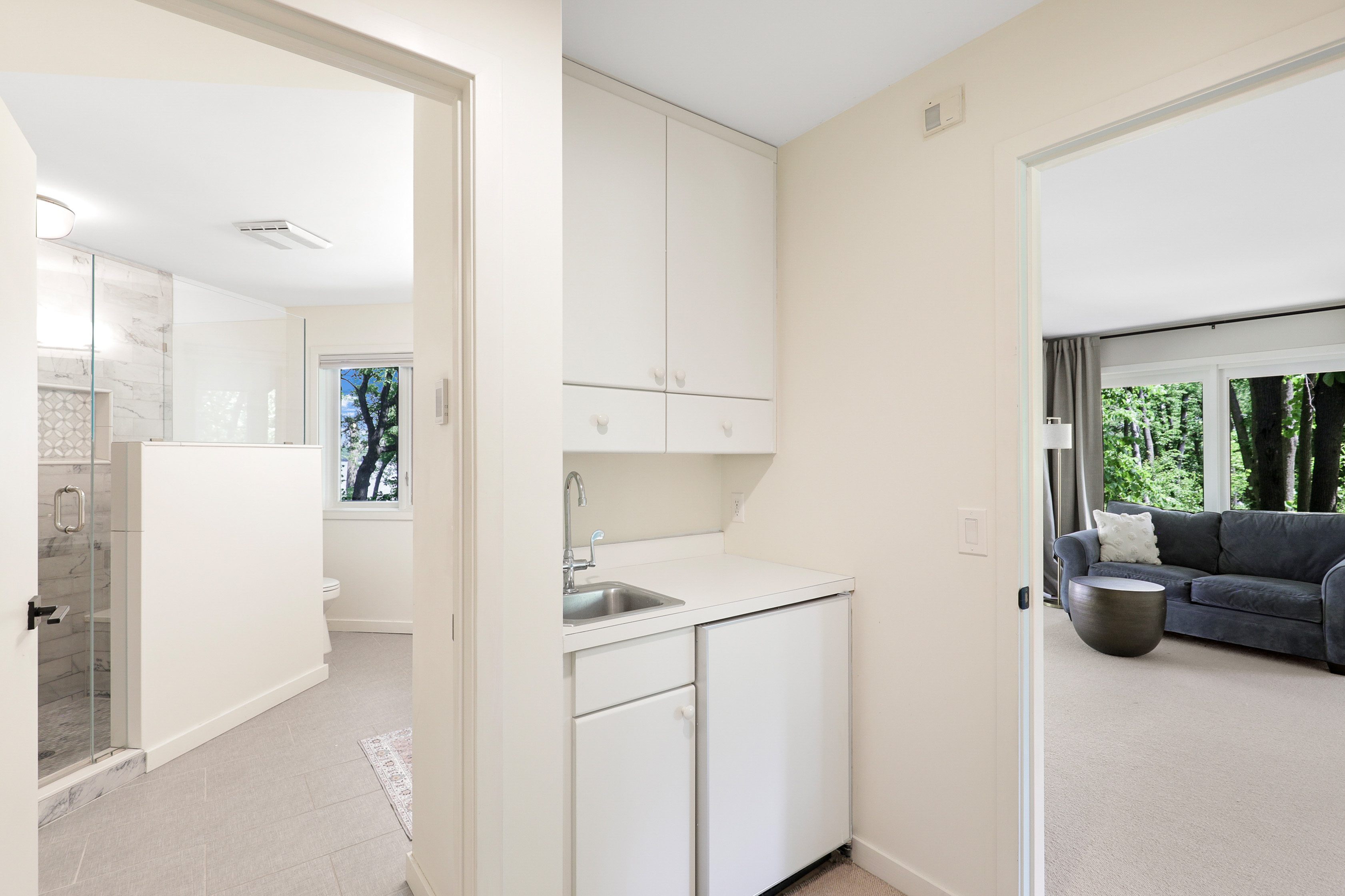  Lakeside Luxury with Timeless Charm and Modern Touches - 物件實景