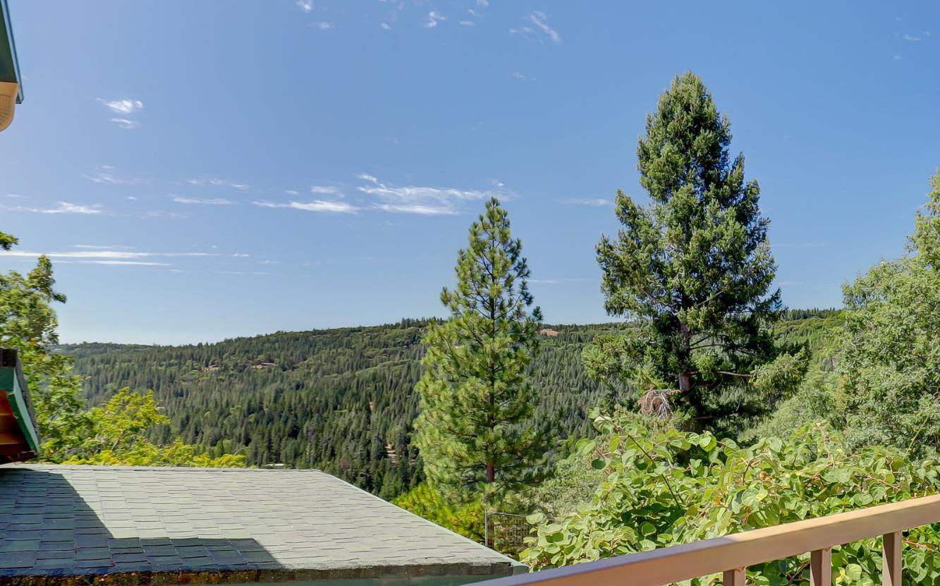 Grass Valley, California, 95945, United States, 3 Bedrooms Bedrooms, ,2 BathroomsBathrooms,Residential,For Sale,1917189