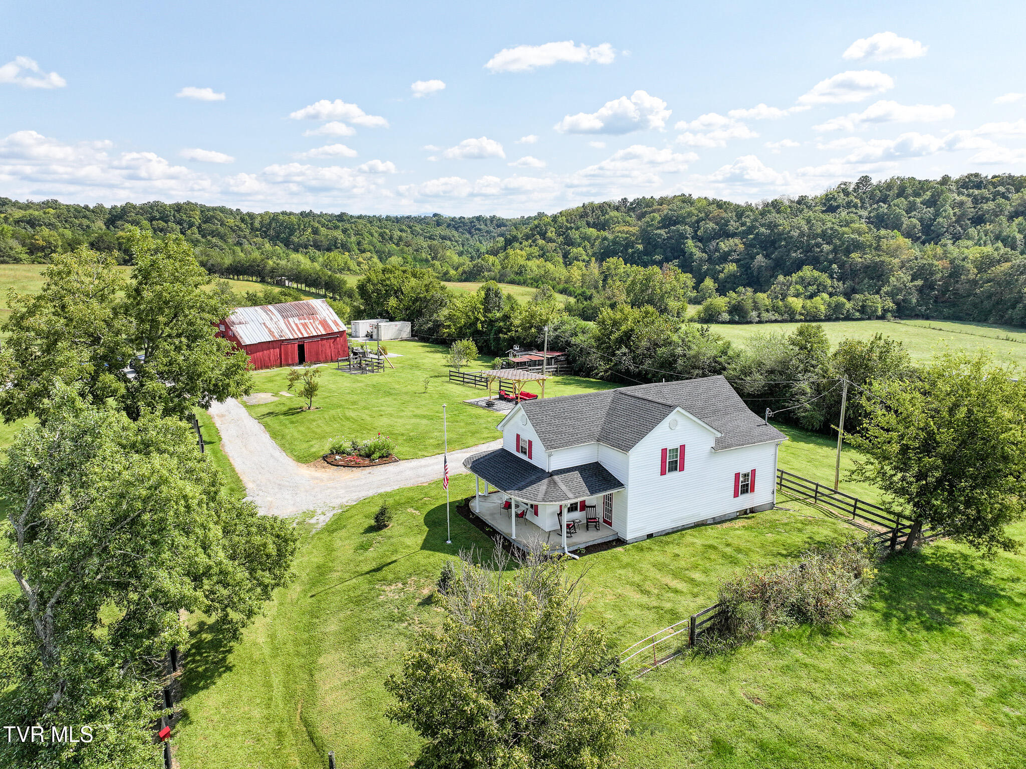 Greeneville, Tennessee, 37745, United States, 3 Bedrooms Bedrooms, ,3 BathroomsBathrooms,Residential,For Sale,2039547