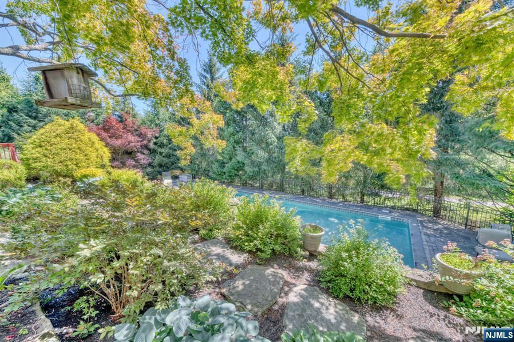 Nanuet, New York, 10954, United States, 6 Bedrooms Bedrooms, ,7 BathroomsBathrooms,Residential,For Sale,1988199