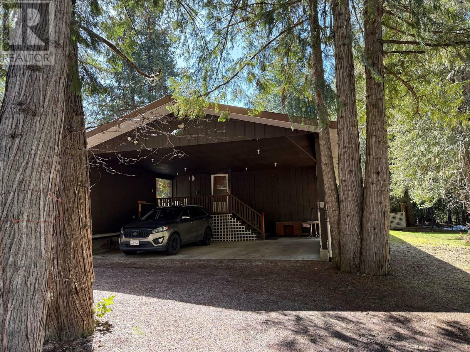 WINLAW, British Columbia, V0G 2J0, CA, 4 Bedrooms Bedrooms, ,1 BathroomBathrooms,Residential,For Sale,1837554