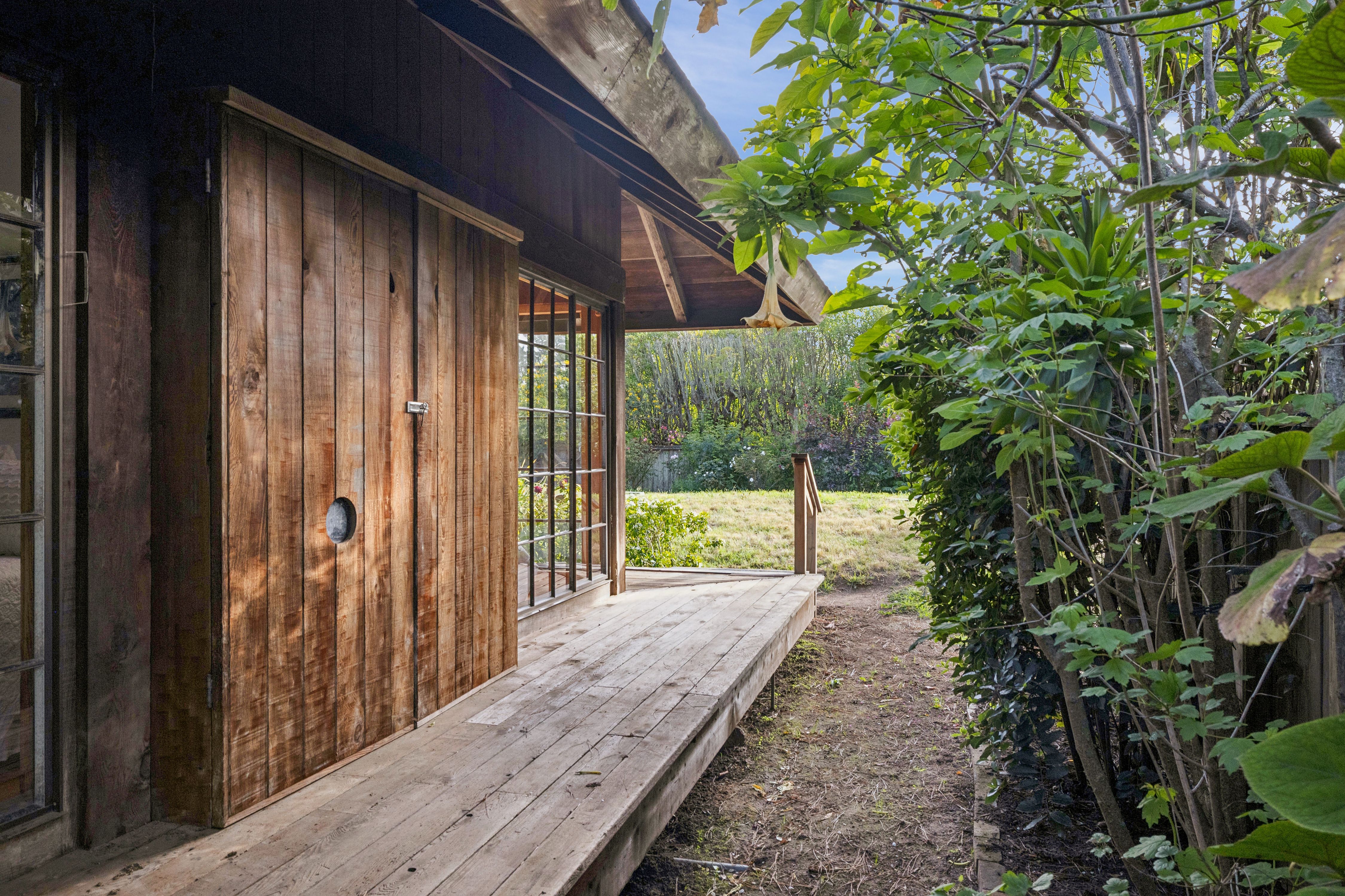  Redwood, Glass, and Companion Spaces - 物件實景