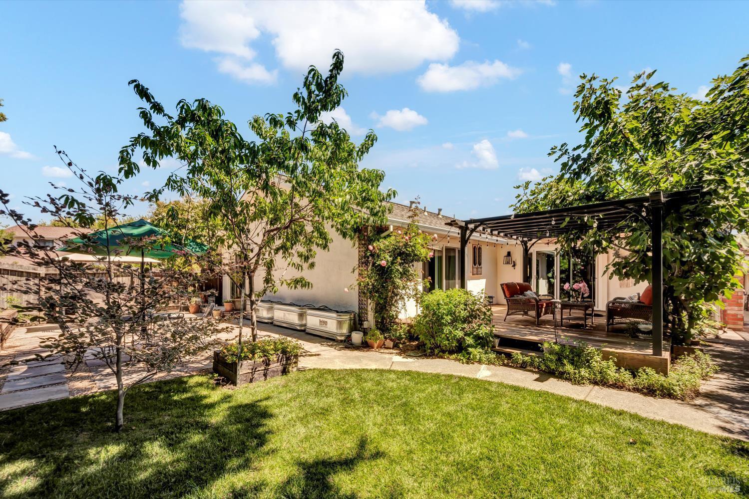 Napa, California, 94558, United States, 4 Bedrooms Bedrooms, ,2 BathroomsBathrooms,Residential,For Sale,1926171