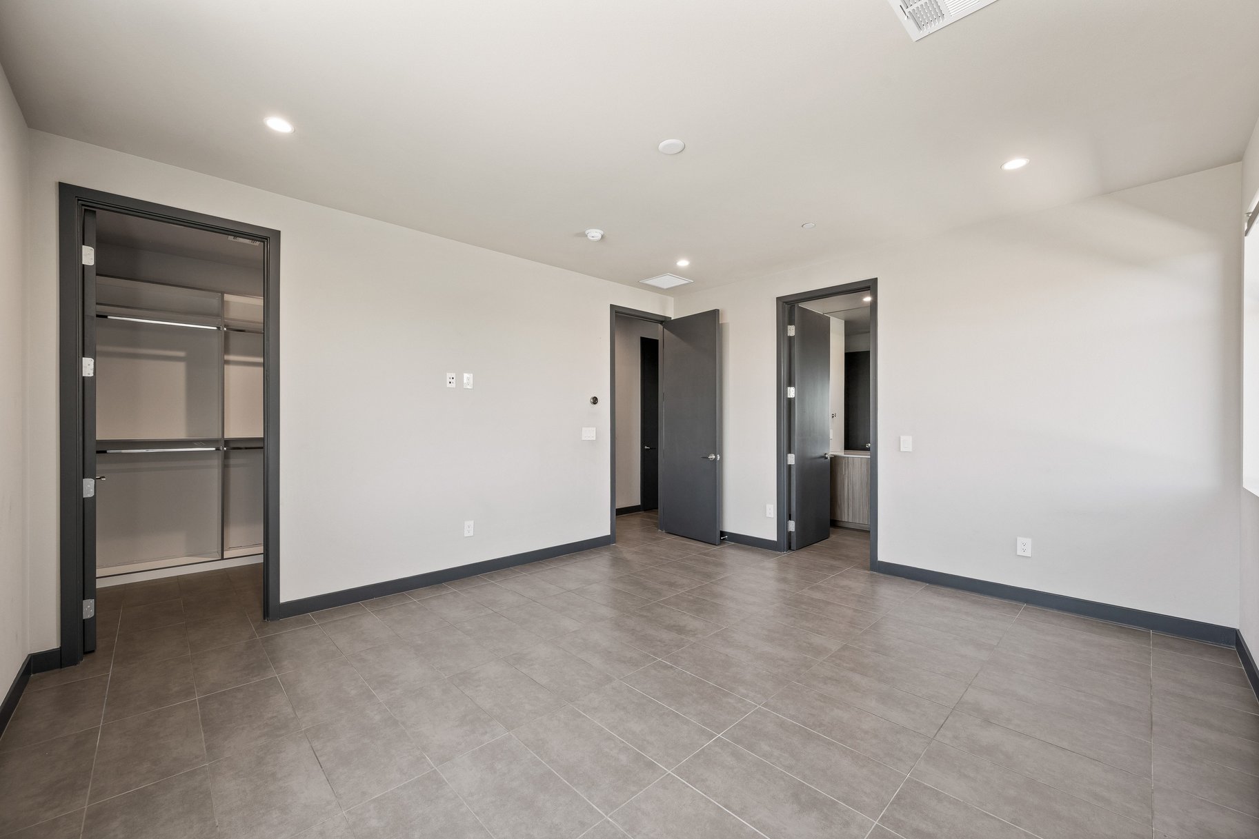  Private Contemporary Masterpiece in Las Vegas