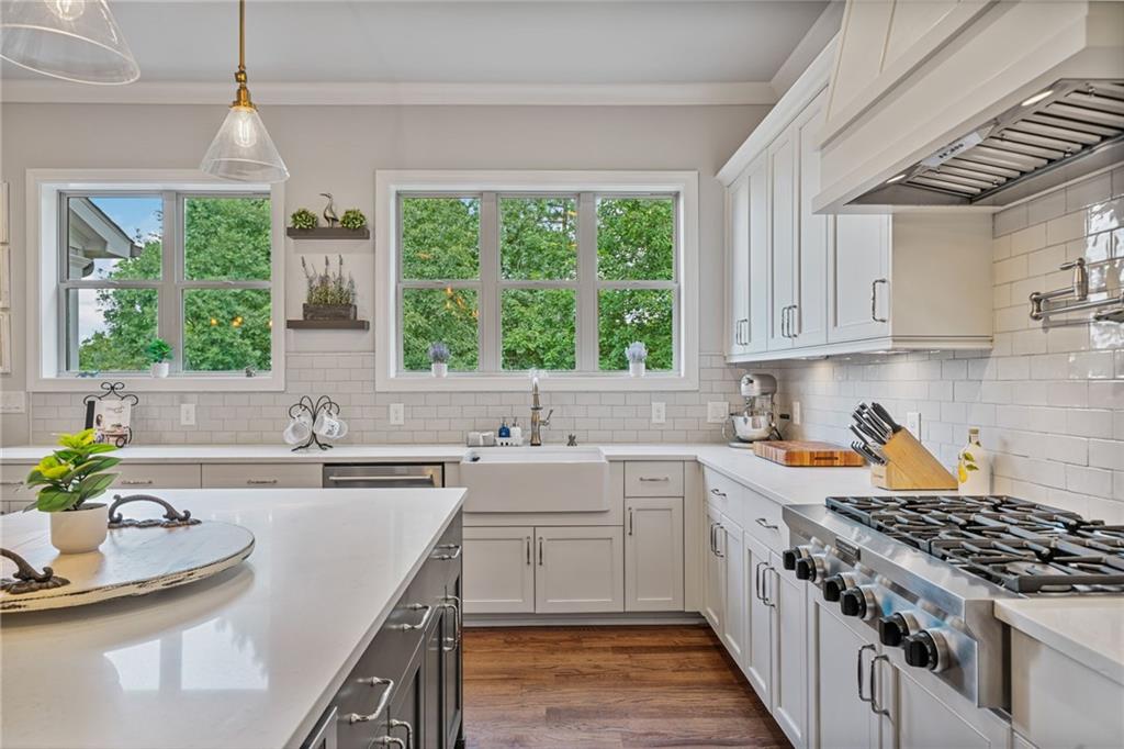 Alpharetta, Georgia, 30022, United States, 6 Bedrooms Bedrooms, ,6 BathroomsBathrooms,Residential,For Sale,1900569