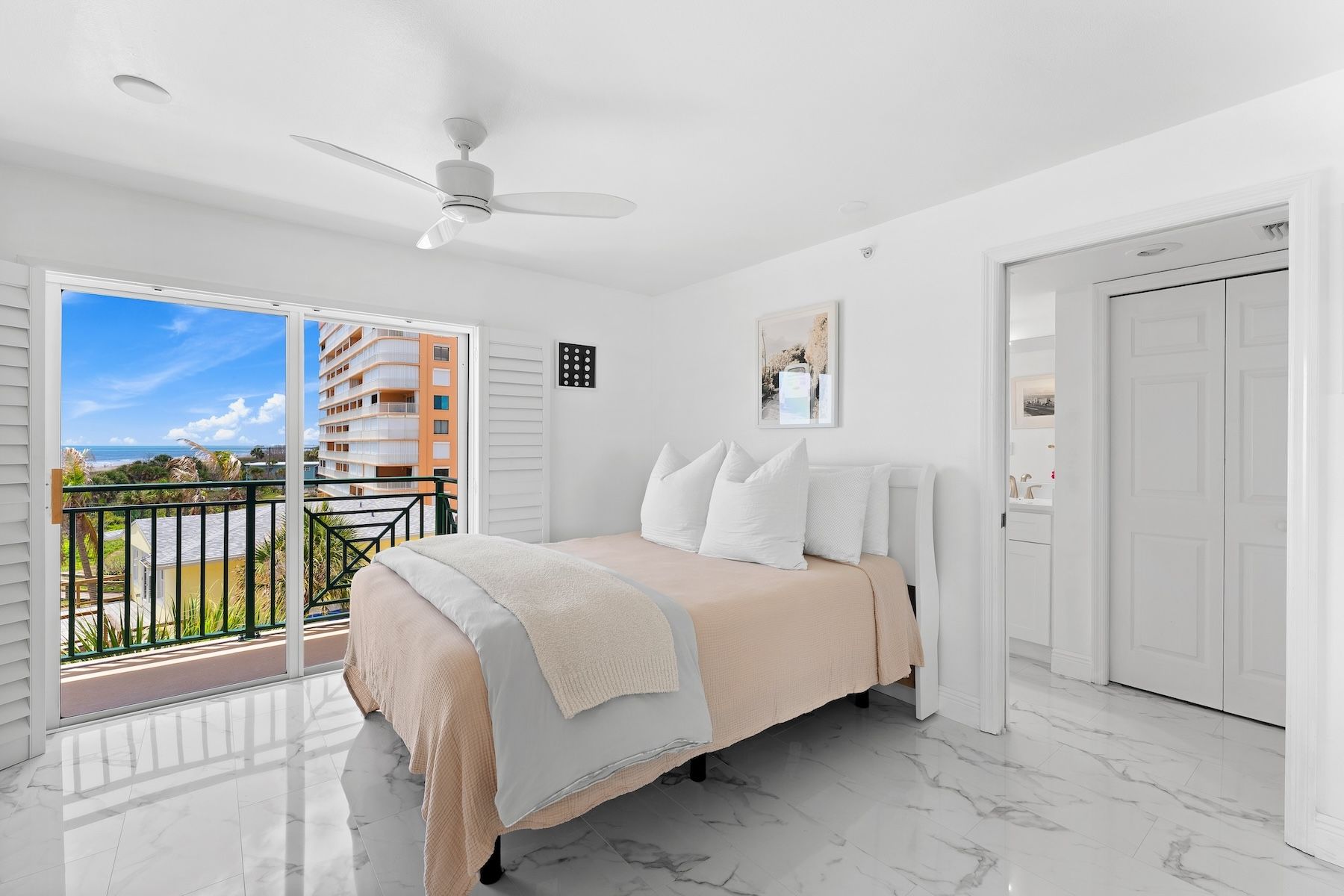  443 Johnson Avenue, #402, Cape Canaveral, FL, 32920 - 物件實景