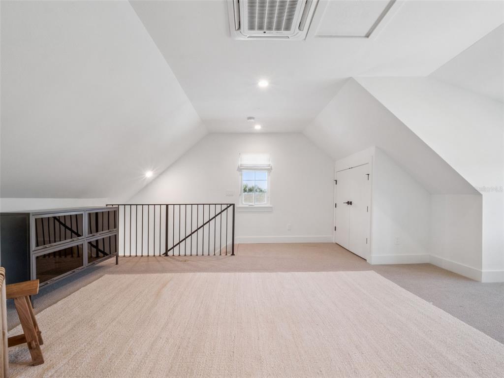 Winter Park, Florida, 32789, United States, 3 Bedrooms Bedrooms, ,5 BathroomsBathrooms,Residential,For Sale,1993312