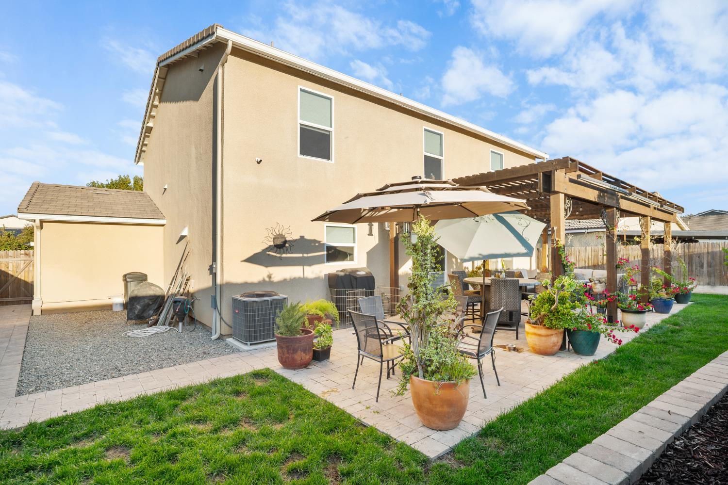 Atwater, California, 95301, United States, 5 Bedrooms Bedrooms, ,4 BathroomsBathrooms,Residential,For Sale,1983820