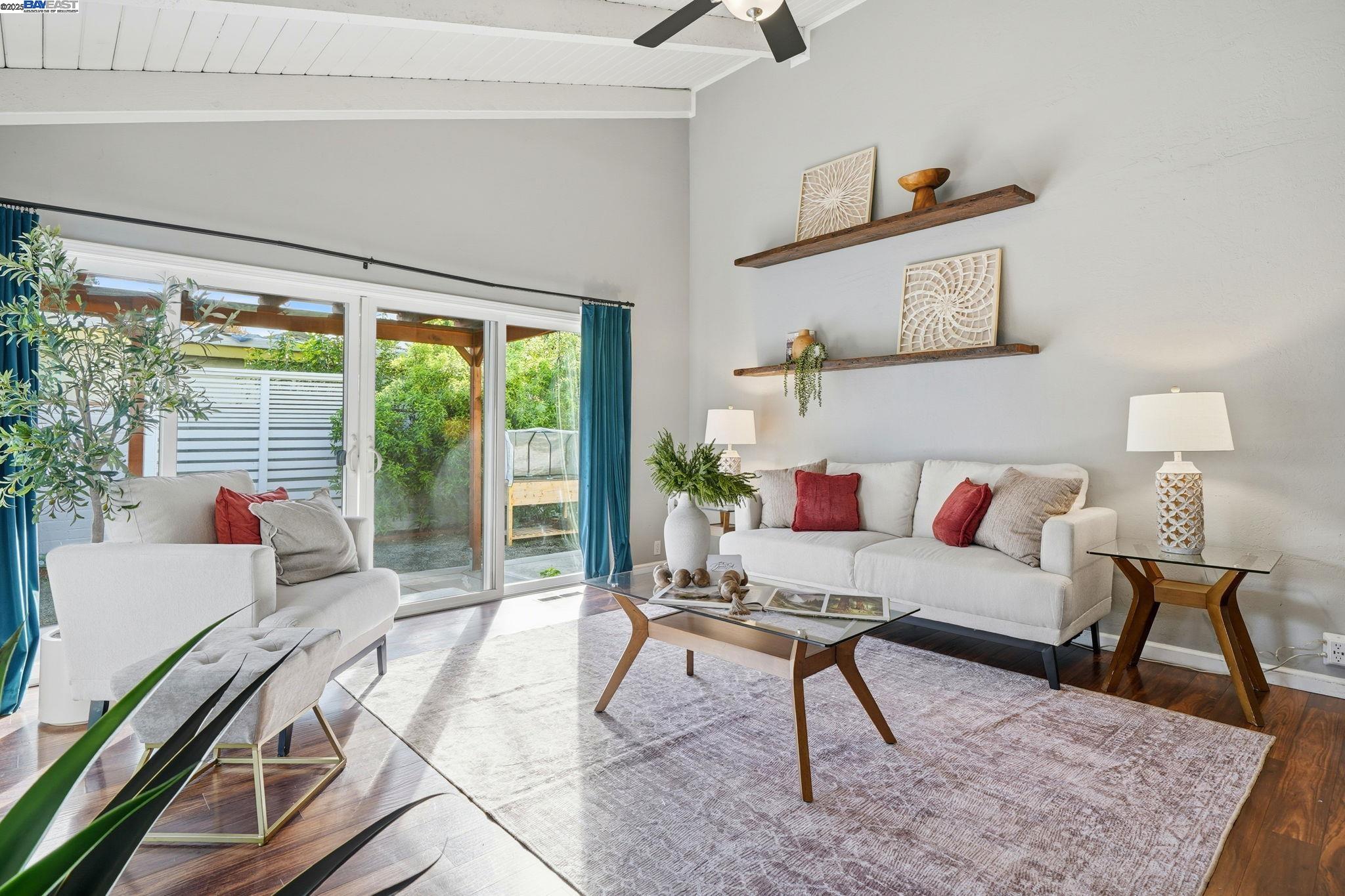 Livermore, California, 94551, United States, 3 Bedrooms Bedrooms, ,2 BathroomsBathrooms,Residential,For Sale,1992921