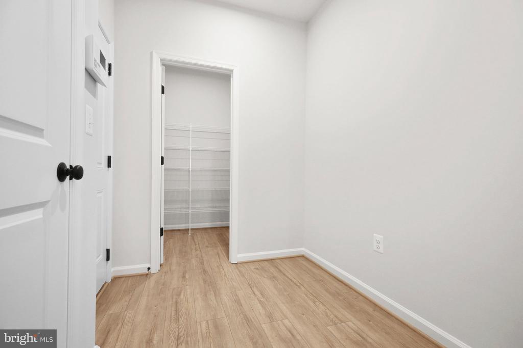 Fredericksburg, Virginia, 22408, United States, 4 Bedrooms Bedrooms, ,3 BathroomsBathrooms,Residential,For Sale,1850106