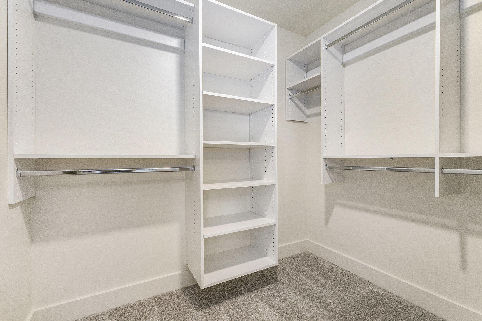 Allendale, Michigan, 49401, United States, 5 Bedrooms Bedrooms, ,4 BathroomsBathrooms,Residential,For Sale,1960697