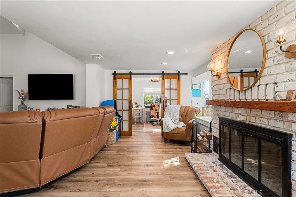 Banning, California, 92220, United States, 6 Bedrooms Bedrooms, ,4 BathroomsBathrooms,Residential,For Sale,1977497