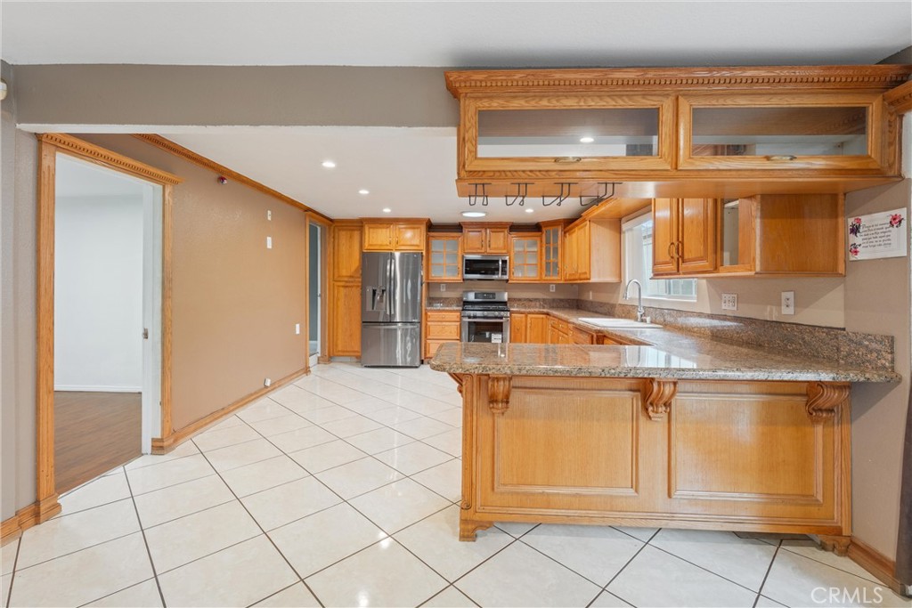 Los Angeles, California, 90033, United States, 4 Bedrooms Bedrooms, ,2 BathroomsBathrooms,Residential,For Sale,1938411