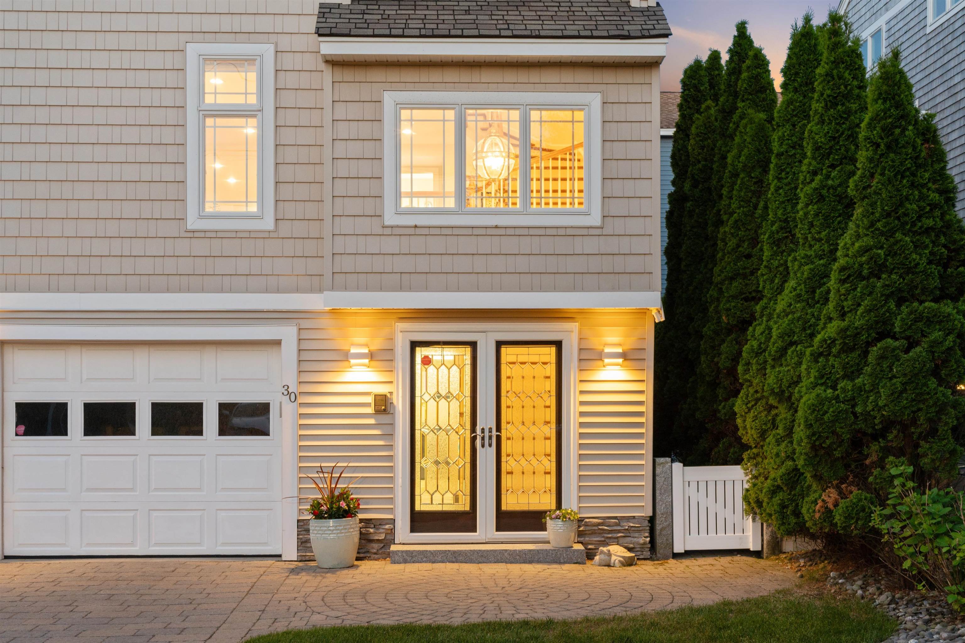 Hampton, New Hampshire, 03842, United States, 3 Bedrooms Bedrooms, ,1 BathroomBathrooms,Residential,For Sale,1846581
