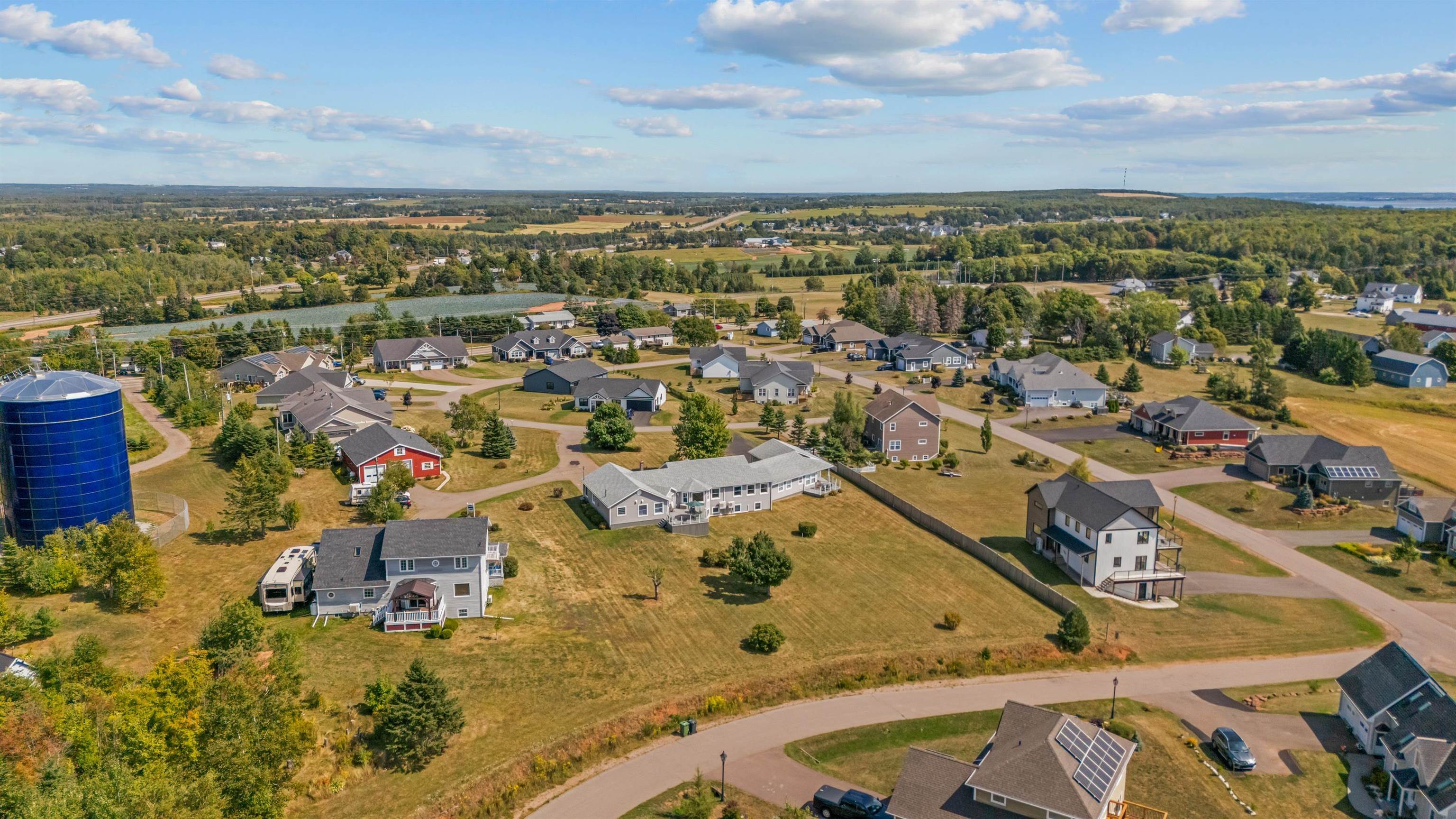 STRATFORD, Prince Edward Island, C1B 0J7, CA, 7 Bedrooms Bedrooms, ,4 BathroomsBathrooms,Residential,For Sale,1949695