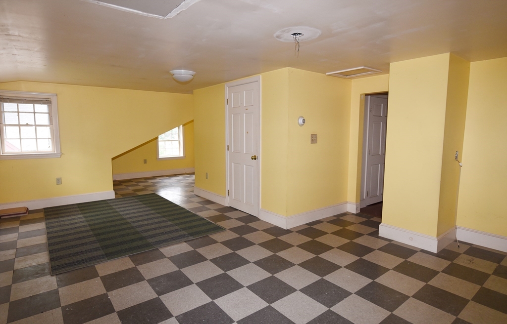 Rockland, Massachusetts, 02370, United States, 3 Bedrooms Bedrooms, ,2 BathroomsBathrooms,Residential,For Sale,1903507