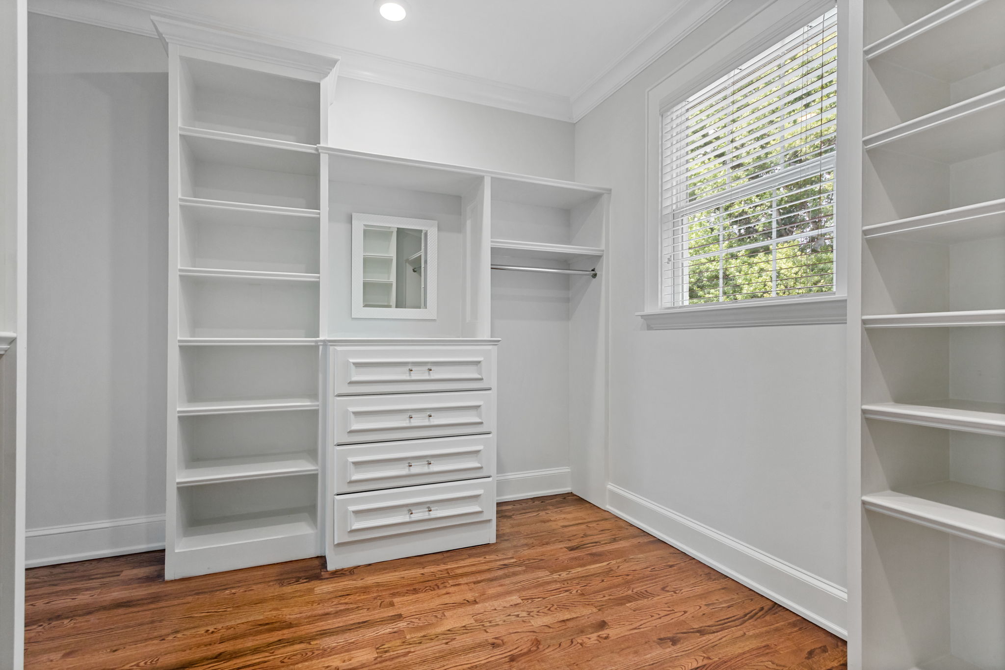  204 Crestwood Drive, Greenville, SC 29609 - 物件實景