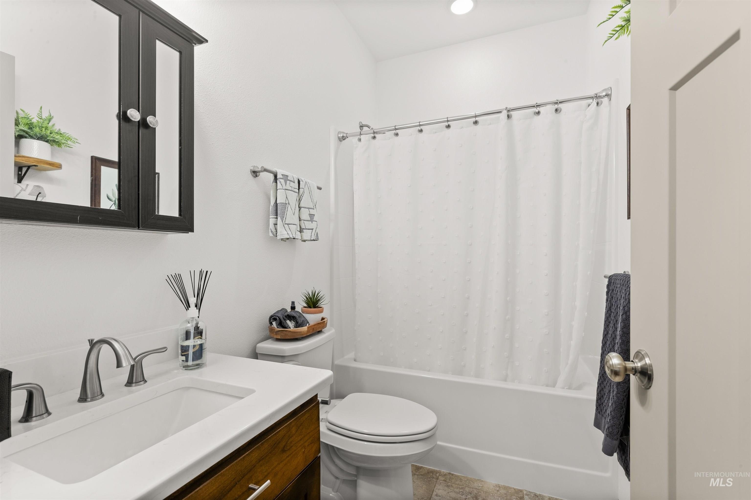 Clarkston, Washington, 99403, United States, 4 Bedrooms Bedrooms, ,3 BathroomsBathrooms,Residential,For Sale,1976590