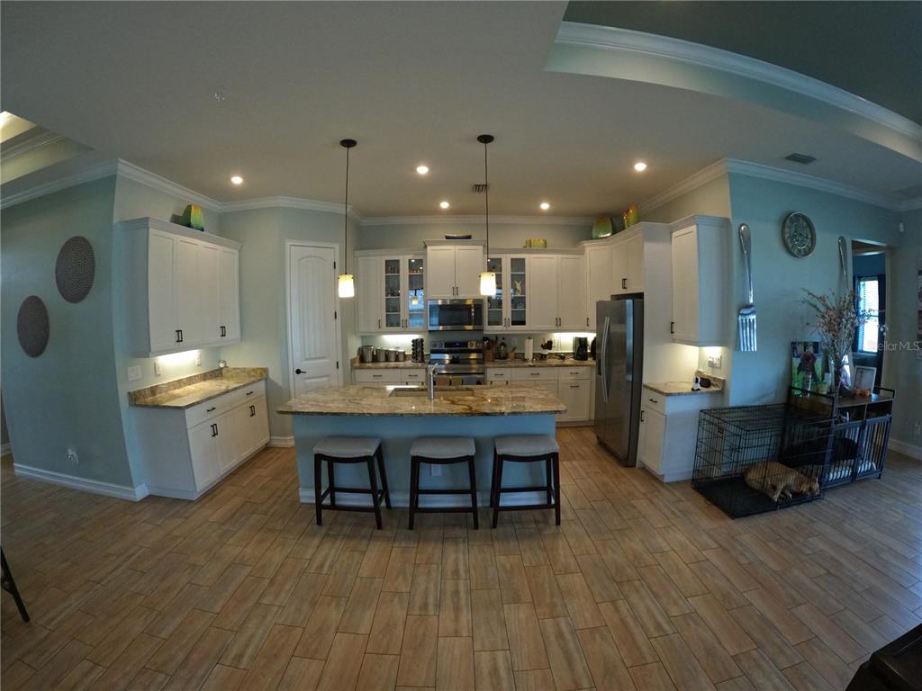 Sarasota, Florida, 34243, United States, 4 Bedrooms Bedrooms, ,3 BathroomsBathrooms,Residential,For Sale,1874918