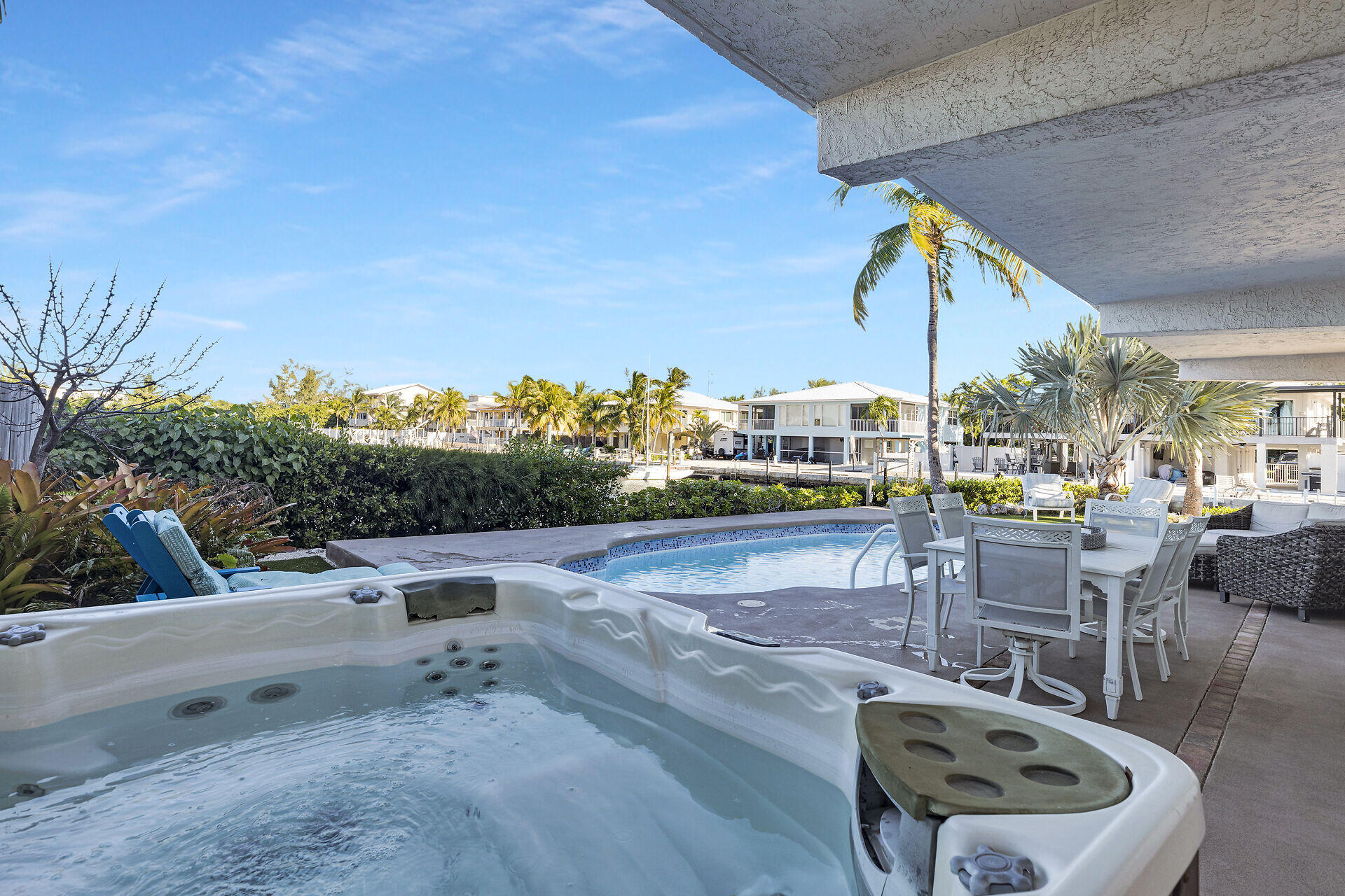 MARATHON, Florida, 33050, United States, 4 Bedrooms Bedrooms, ,3 BathroomsBathrooms,Residential,For Sale,1996240