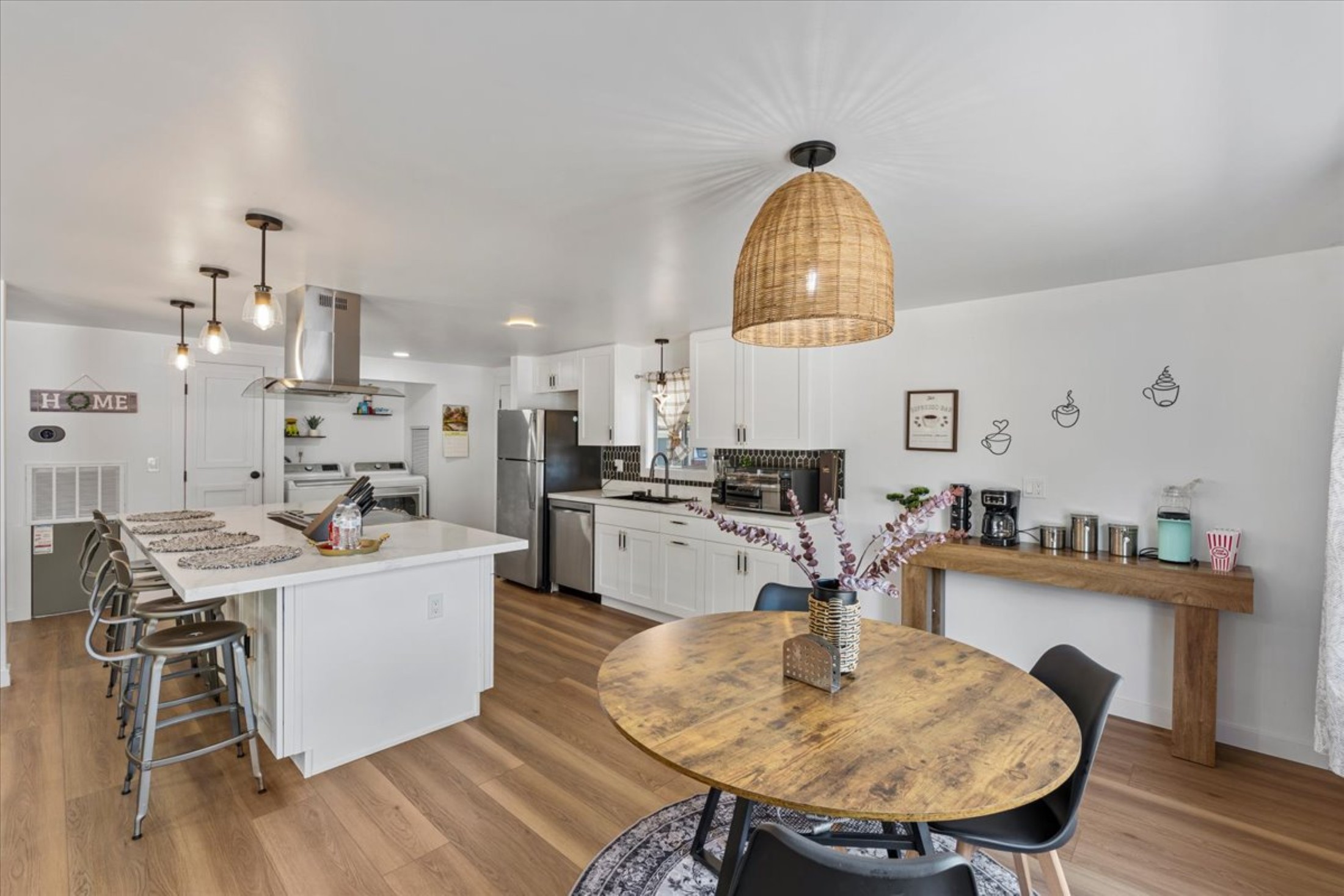  Modern Renton Bungalow - 物件實景