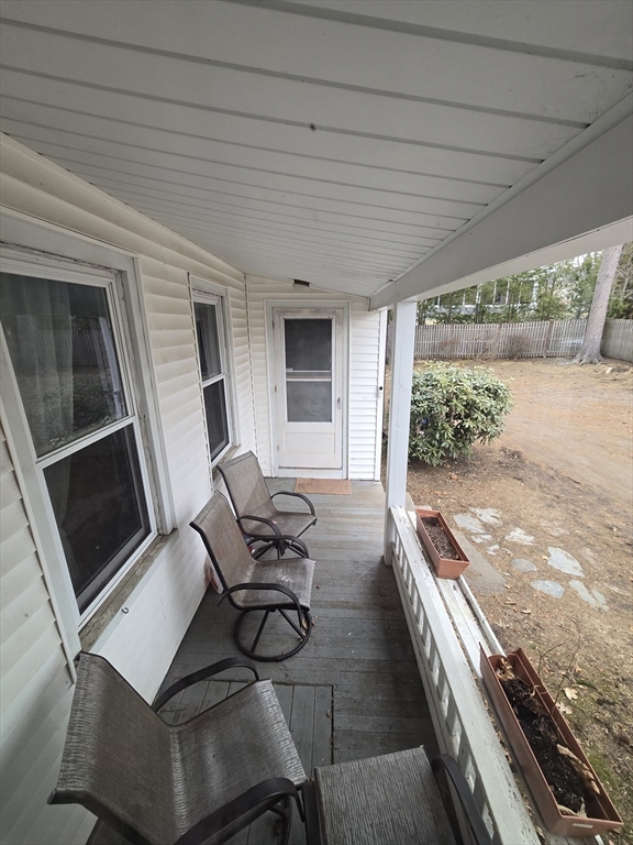 Amherst, Massachusetts, 01002, United States, 5 Bedrooms Bedrooms, ,2 BathroomsBathrooms,Residential,For Sale,1979386