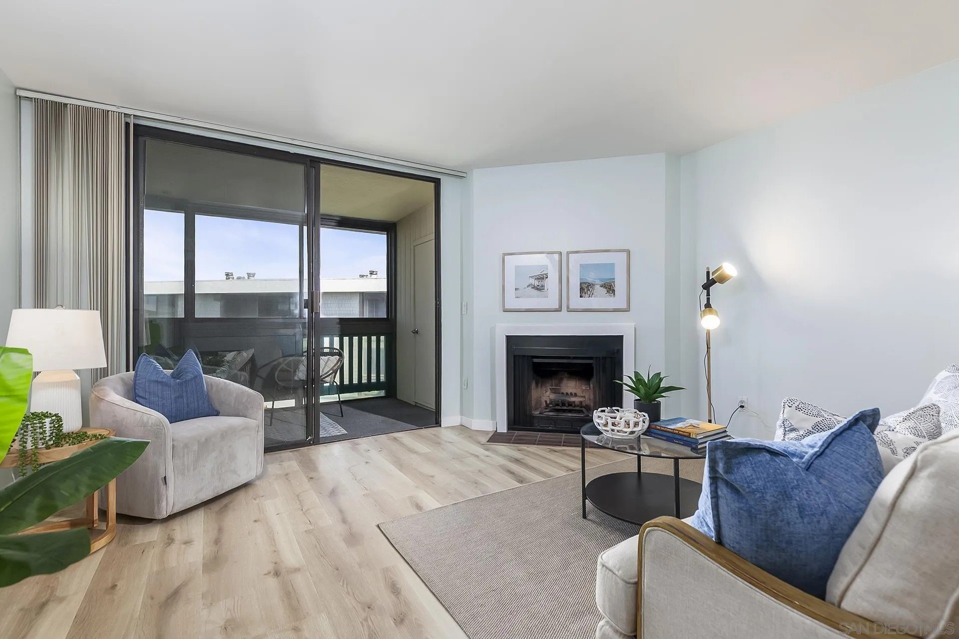 San Diego, California, 92110, United States, 1 Bedroom Bedrooms, ,1 BathroomBathrooms,Residential,For Sale,1970133