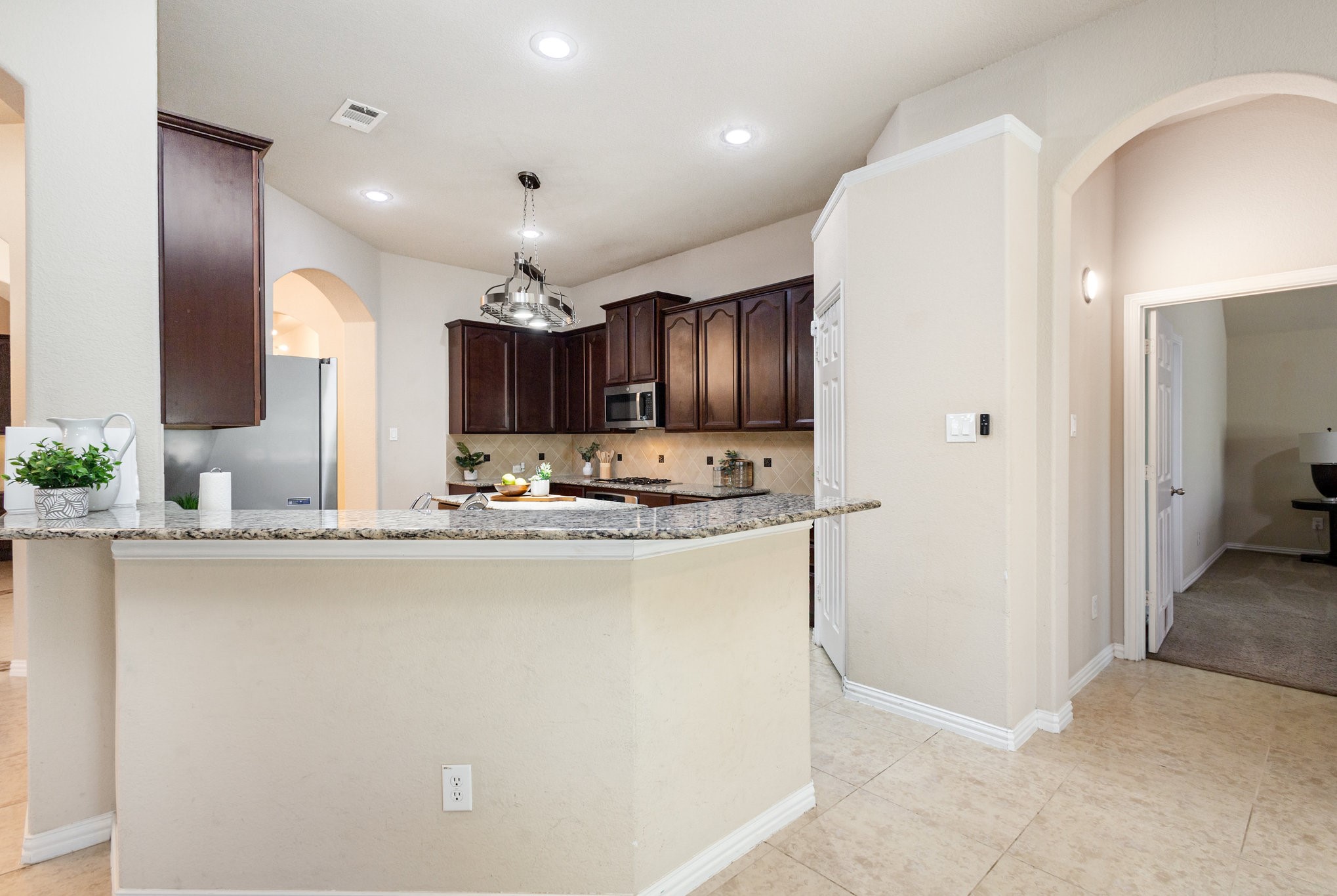 Roanoke, Texas, 76262, United States, 4 Bedrooms Bedrooms, ,3 BathroomsBathrooms,Residential,For Sale,1963102